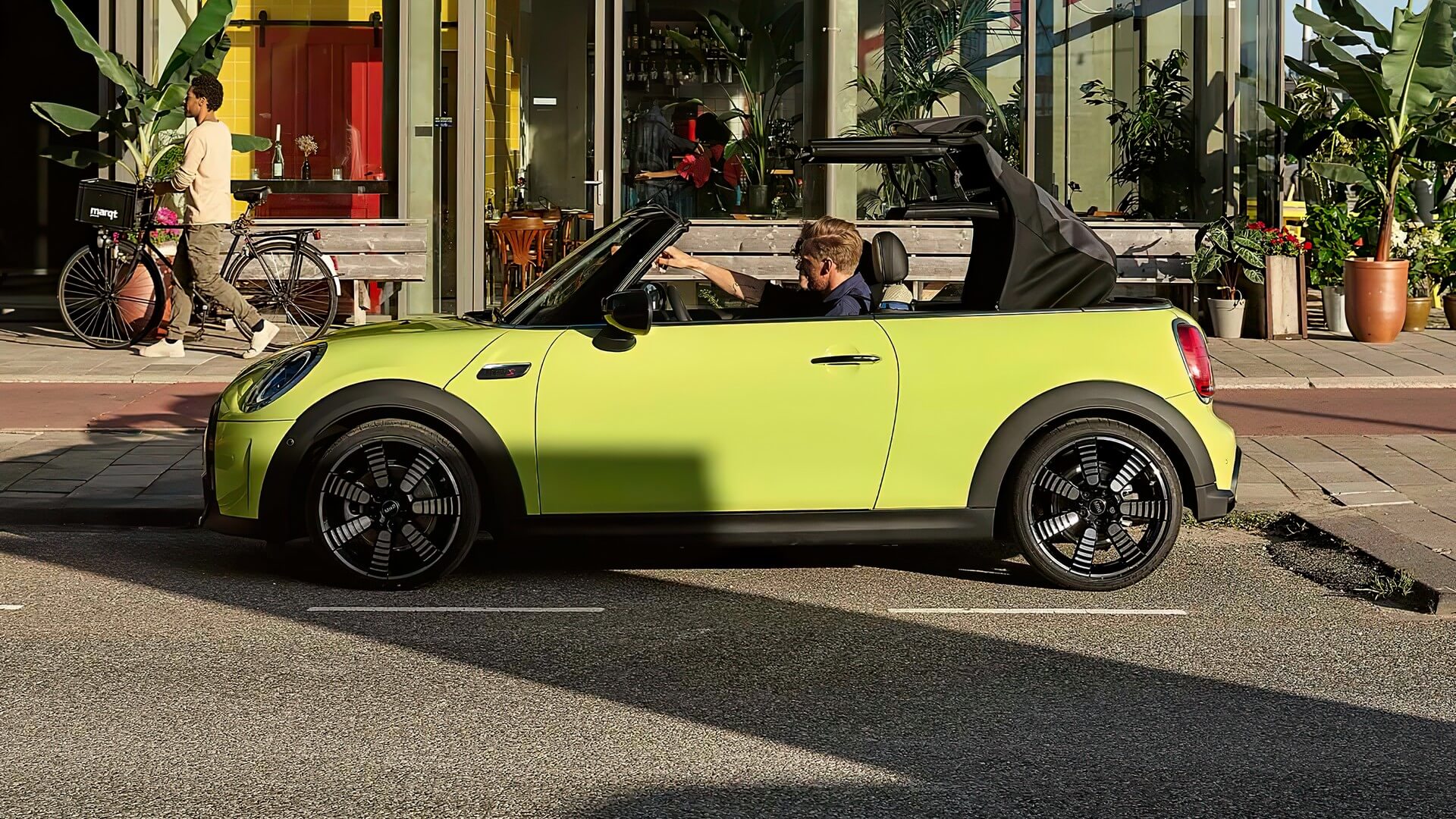 М&#39;ЯКИЙ ДАХ З ВБУДОВАНОЮ ФУНКЦІЄЮ ЛЮКА.