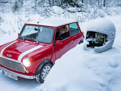 ВОЗЗ'ЄДНАННЯ MINI З РАУНО ААЛТОНЕНОМ.